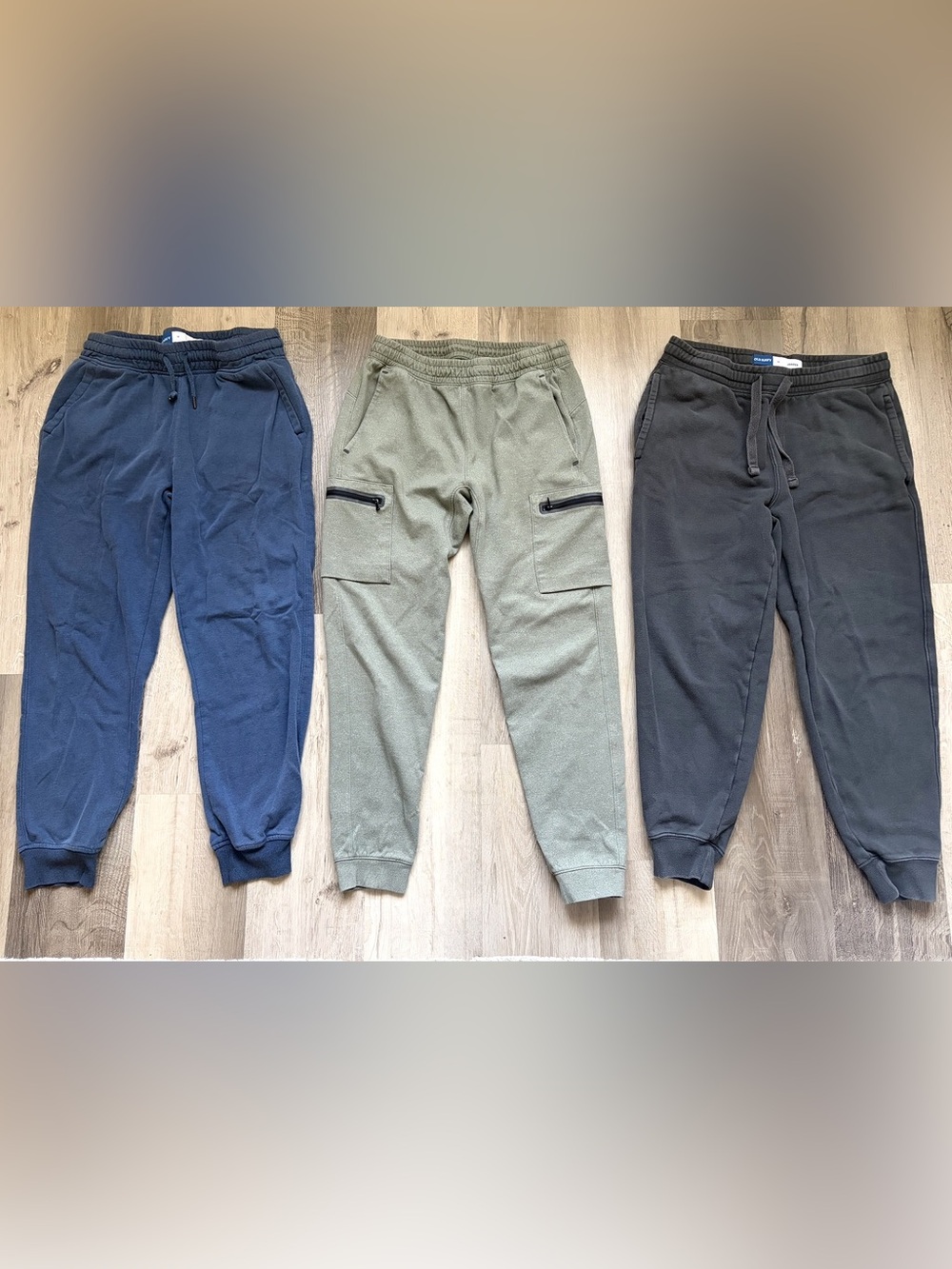 Old Navy Men’s Jogger Pants Bundle of 3 Size M